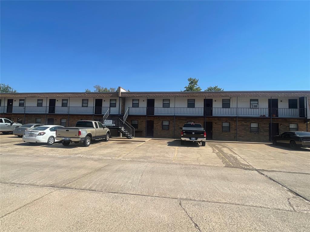 1324 Meadow Lane 8 & 12 Property Photo 3