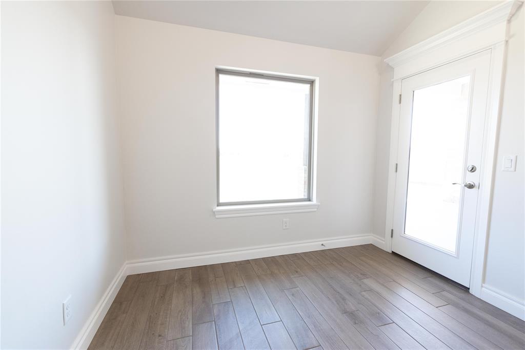 16116 Coneflower Drive Property Photo 7