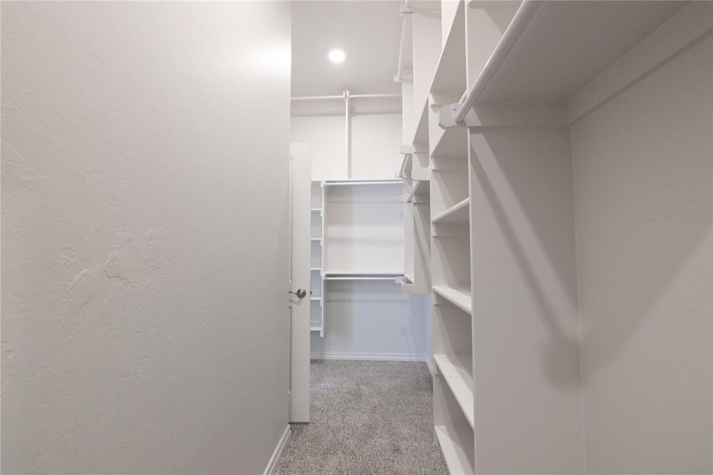 16116 Coneflower Drive Property Photo 13
