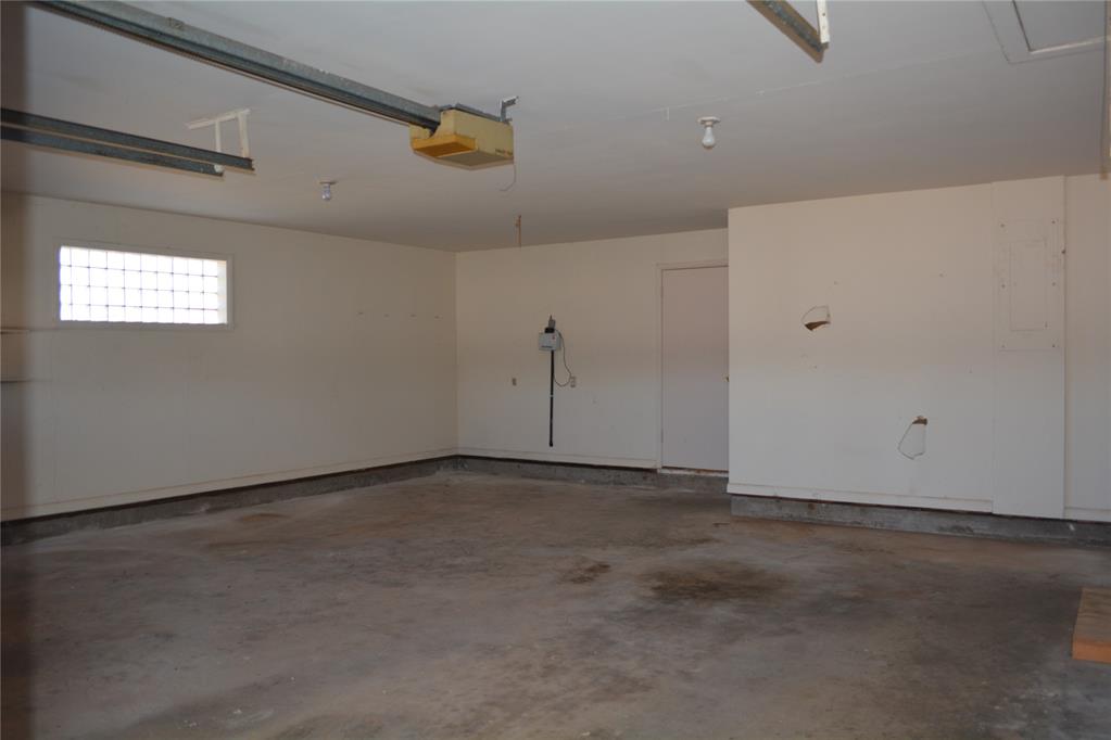 701 S Carnegie Property Photo 2