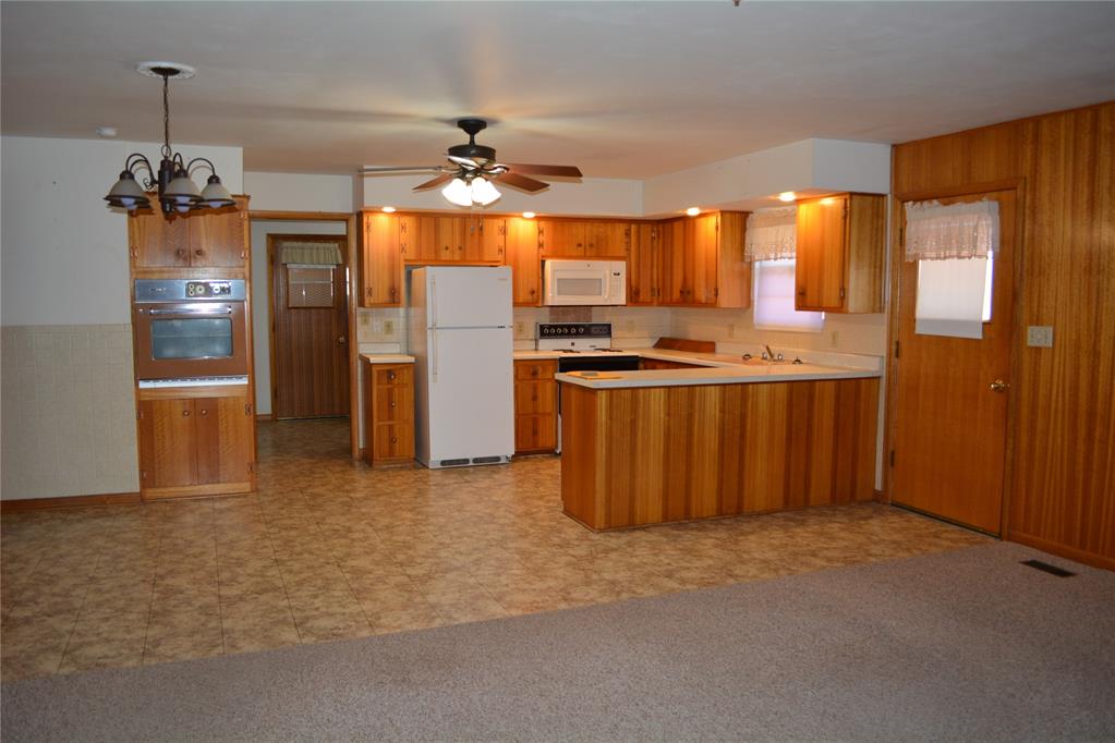 701 S Carnegie Property Photo 9