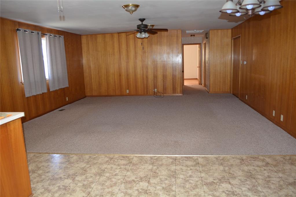 701 S Carnegie Property Photo 11