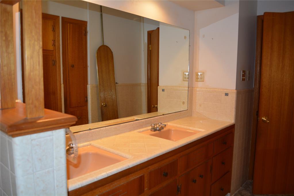 701 S Carnegie Property Photo 15