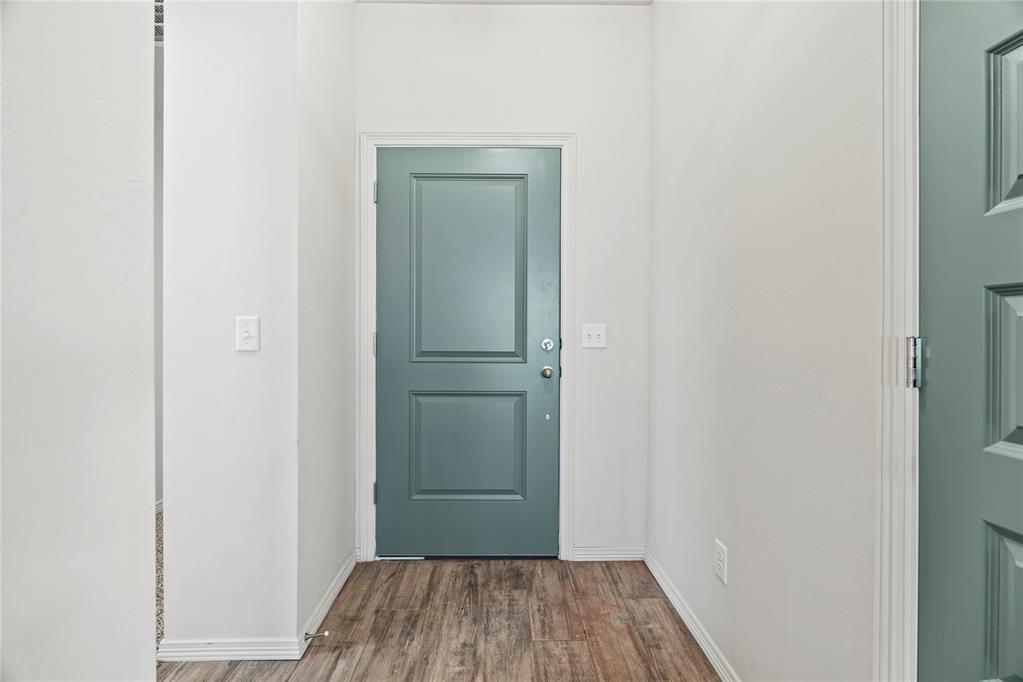 1940 Olive Avenue Property Photo 5