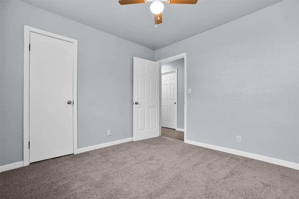 802 E 8th Street Property Photo 20