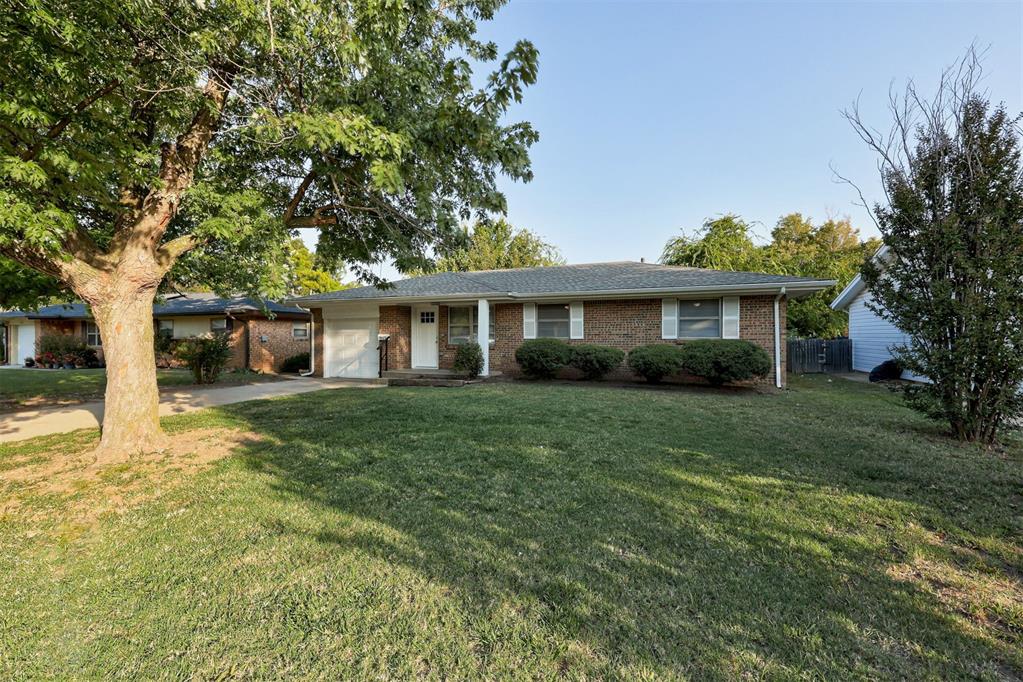 1627 Denison Drive Property Photo 3