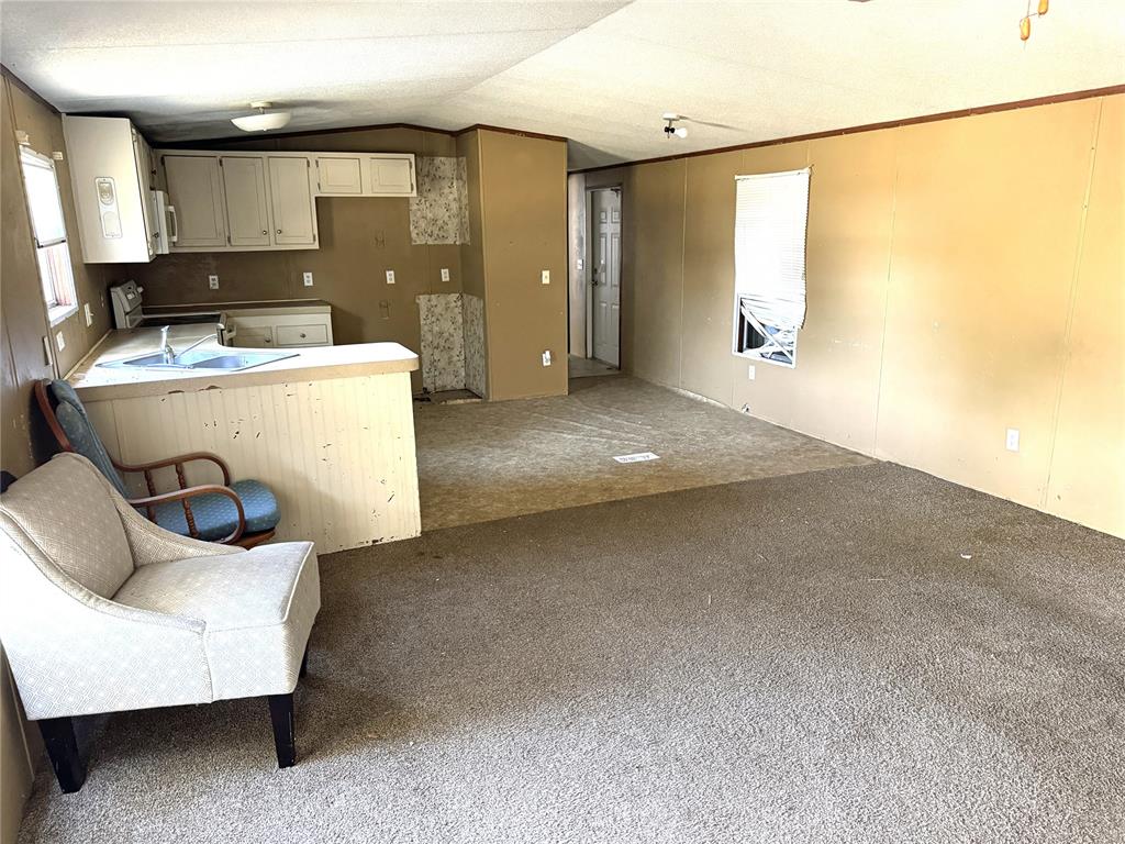 9272 W County Road 3410 Road Property Photo 6