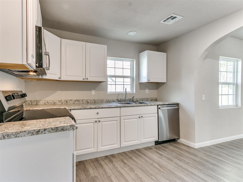 1316 S Jensen Avenue Property Photo 30