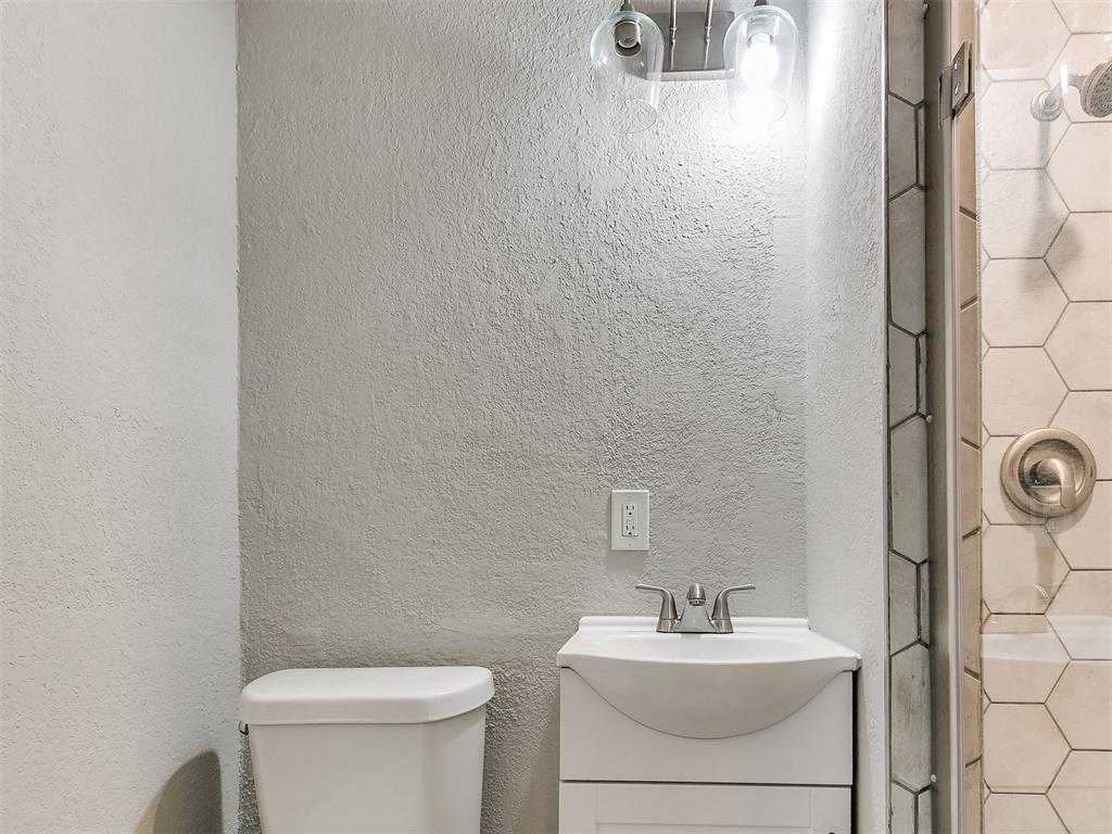 1316 S Jensen Avenue Property Photo 36