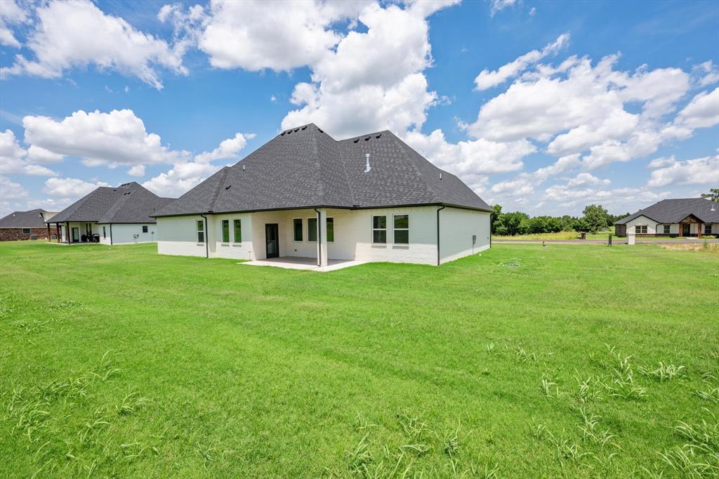 4381 Raymond Lane Property Photo 3