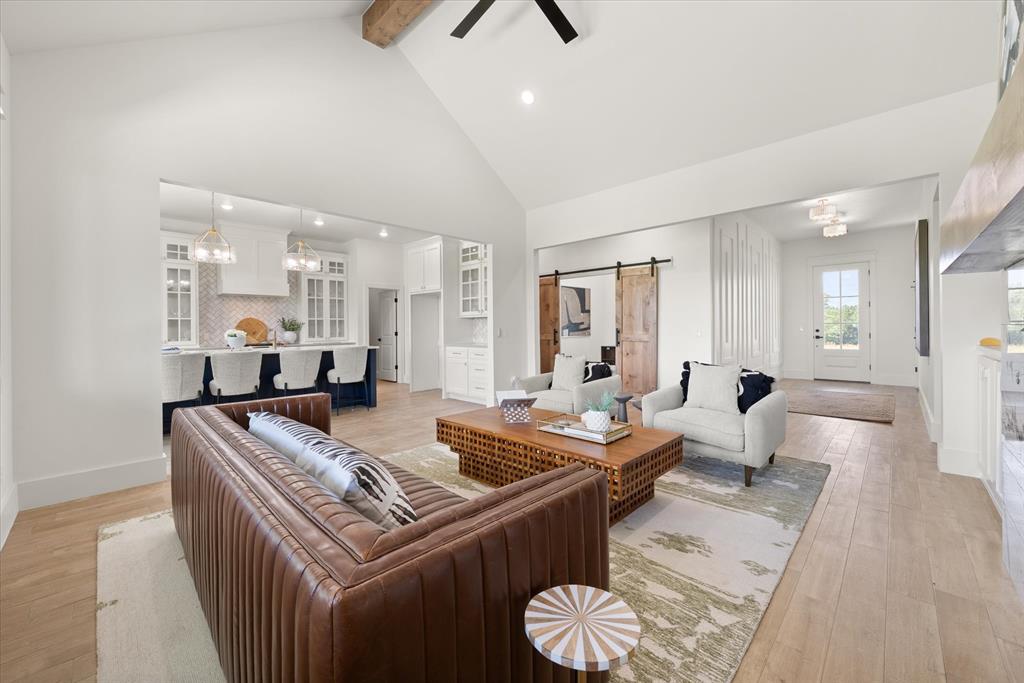 4381 Raymond Lane Property Photo 10