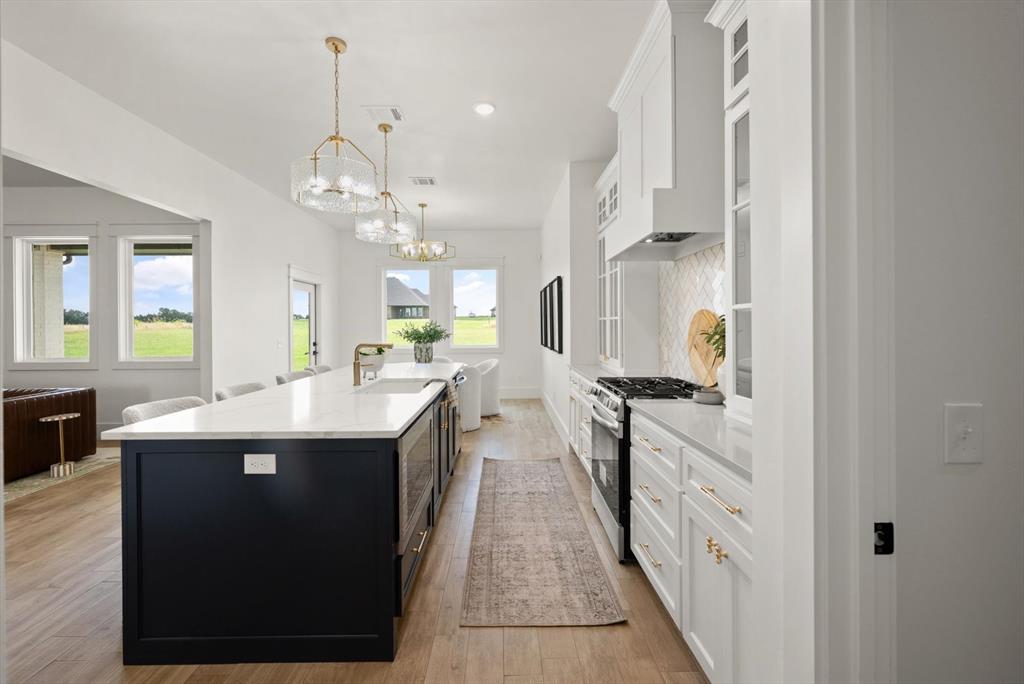 4381 Raymond Lane Property Photo 16