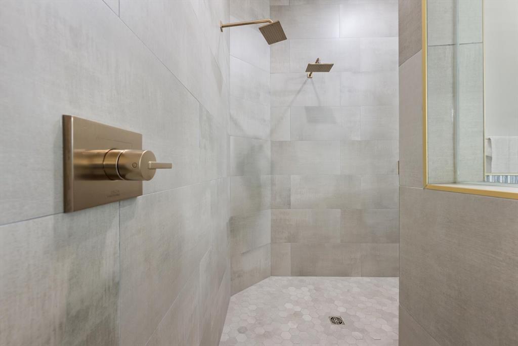 4381 Raymond Lane Property Photo 32