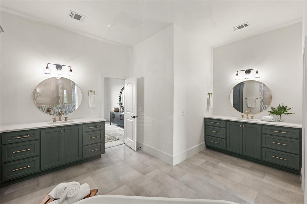 4381 Raymond Lane Property Photo 33