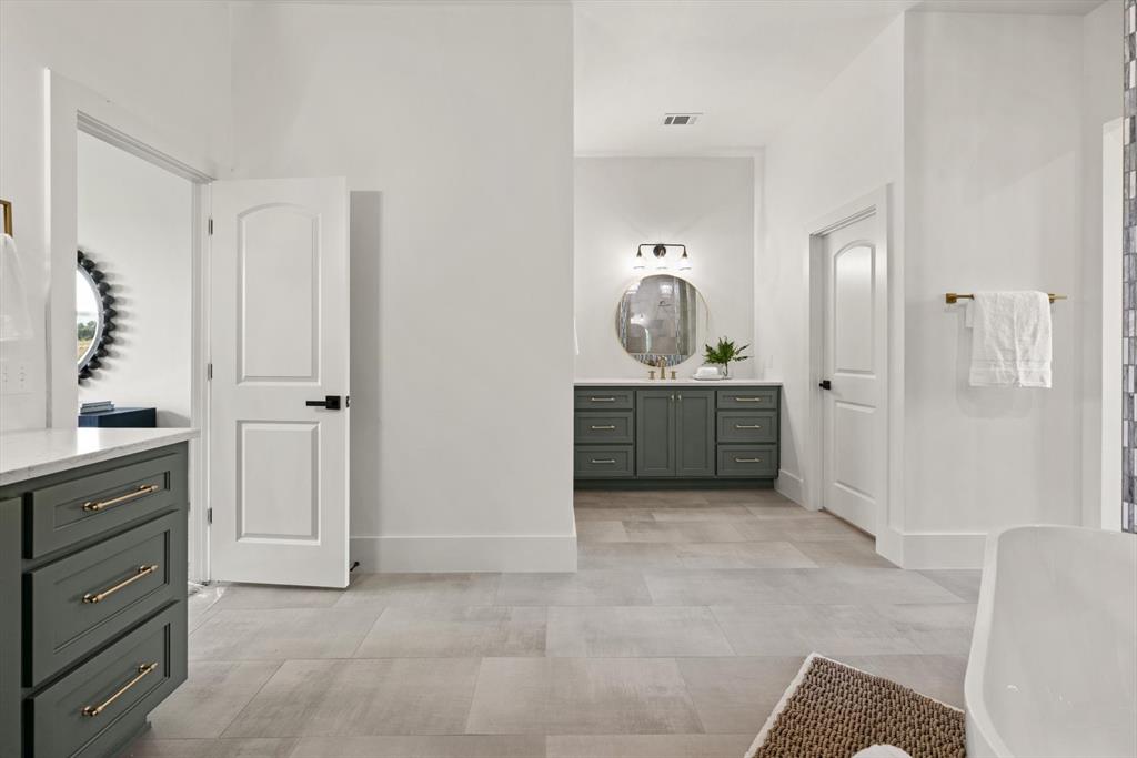 4381 Raymond Lane Property Photo 34