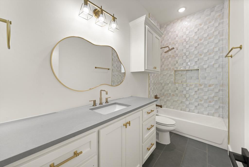 4381 Raymond Lane Property Photo 42