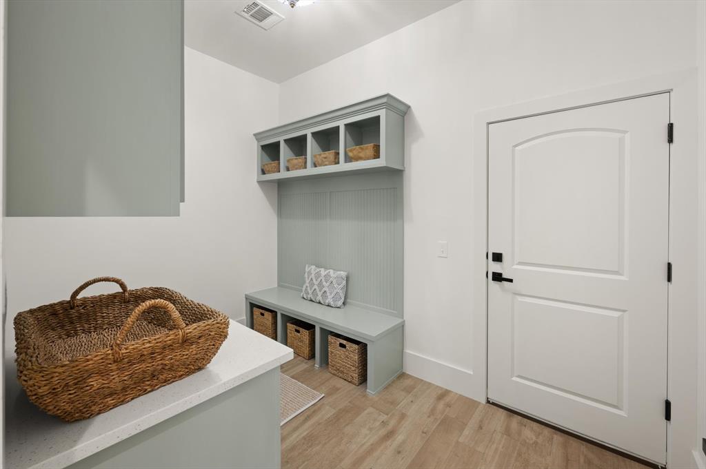 4381 Raymond Lane Property Photo 47