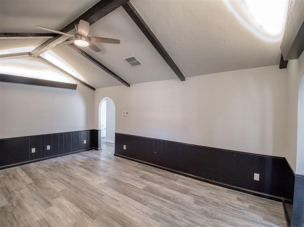 2502 Ridgecrest Drive Property Photo 8