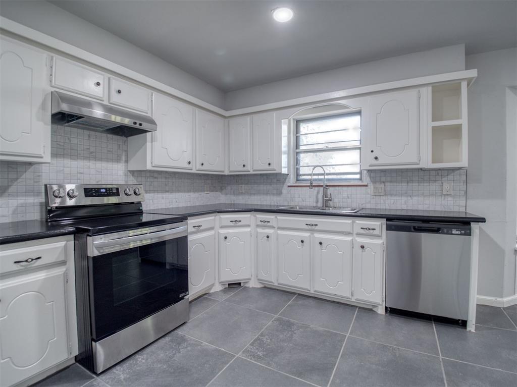 2502 Ridgecrest Drive Property Photo 12