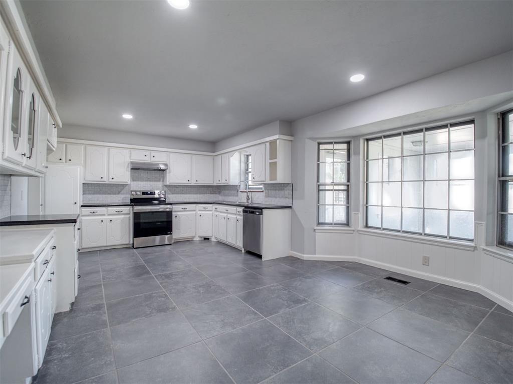 2502 Ridgecrest Drive Property Photo 14