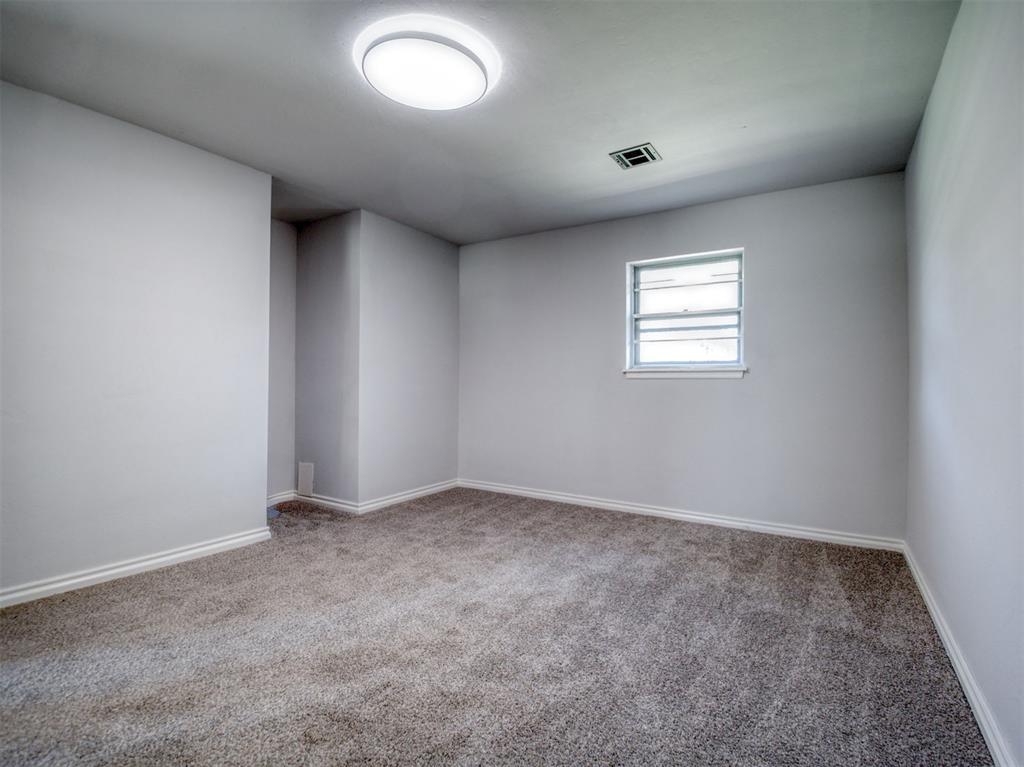2502 Ridgecrest Drive Property Photo 16