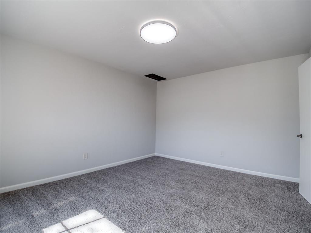 2502 Ridgecrest Drive Property Photo 17