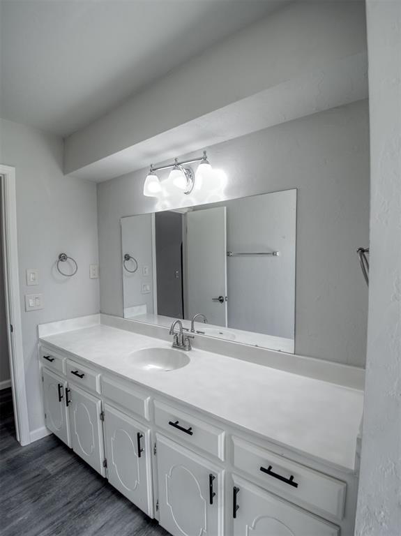 2502 Ridgecrest Drive Property Photo 22