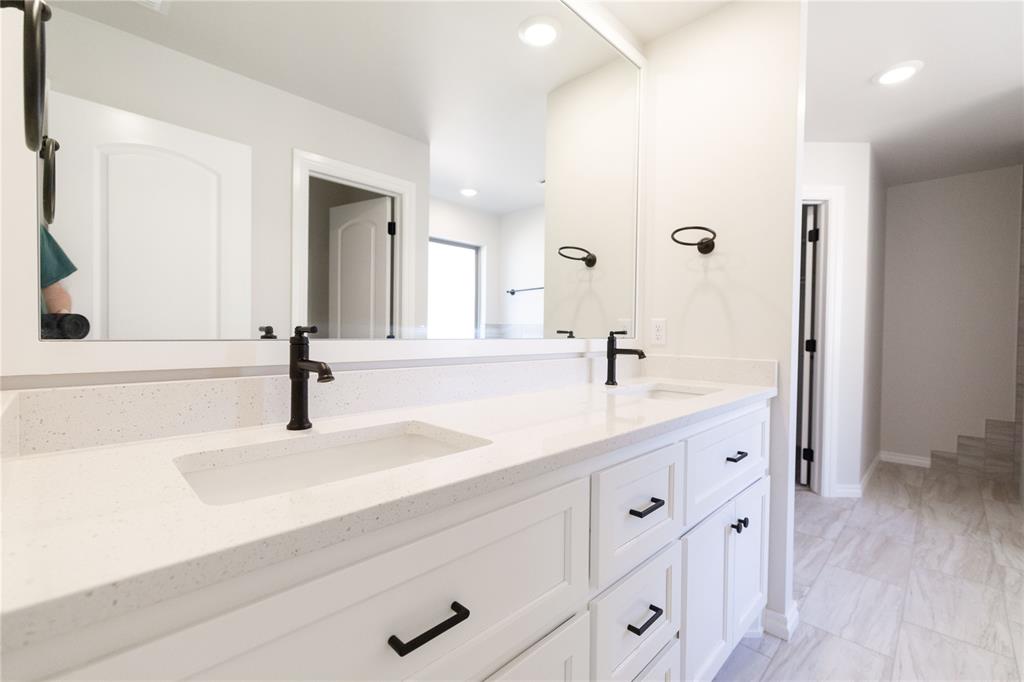 9313 Cheek Ranch Road Property Photo 10
