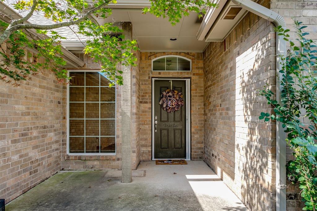 409 Dover Road Property Photo 3