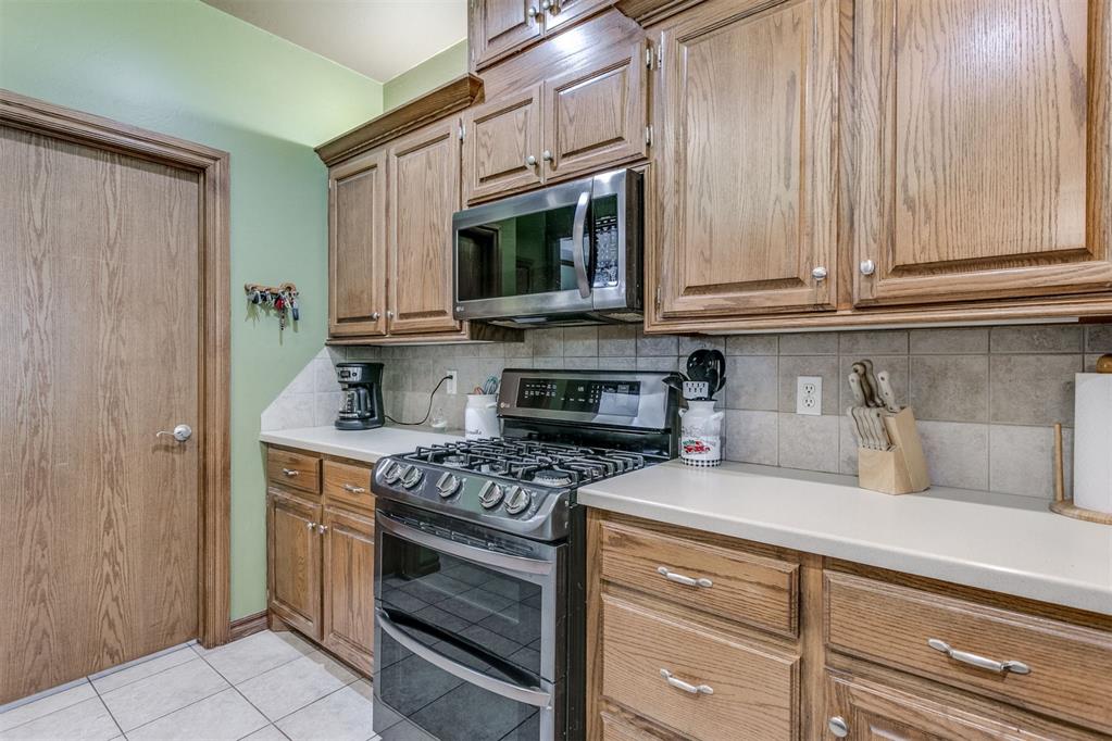 409 Dover Road Property Photo 16