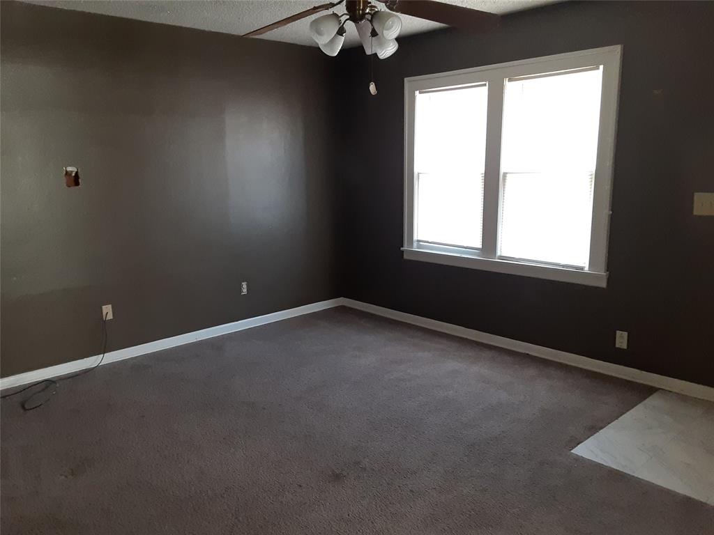 901 N Lee Street Property Photo 21