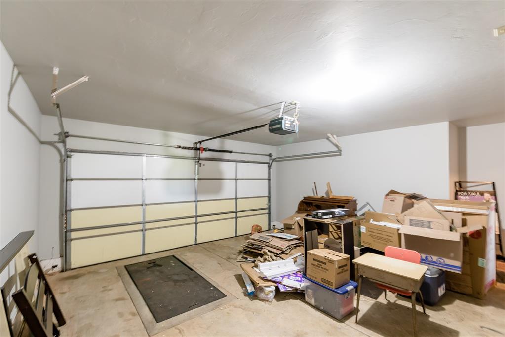 9313 Crooked Creek Lane Property Photo 16