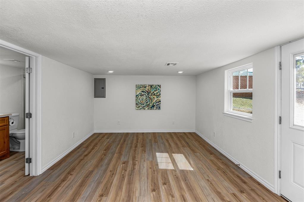 436 W Lincoln Street Property Photo 42