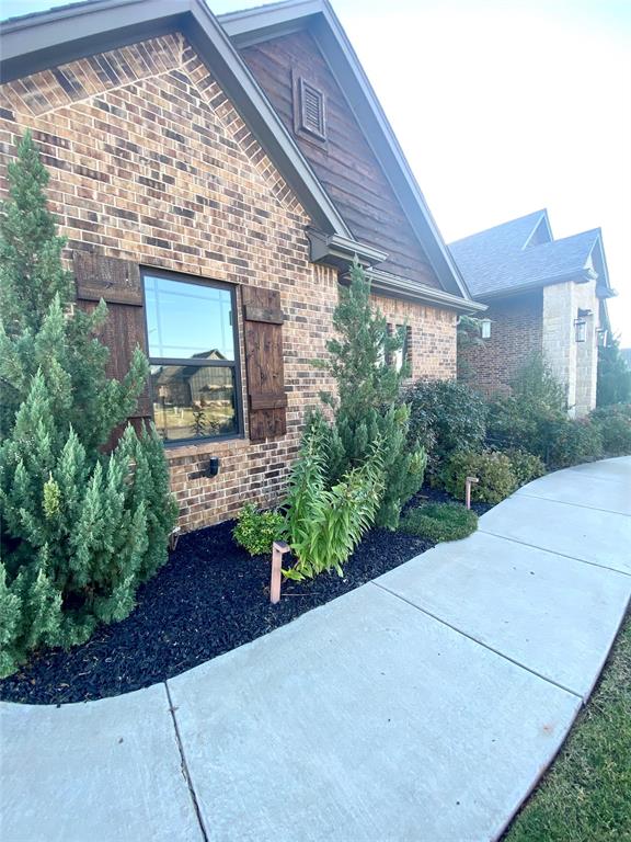 920 Villaverde Drive Property Photo 4