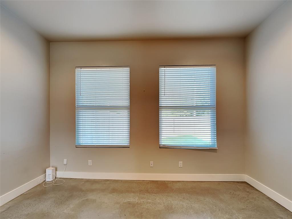 213 N Wright Street Property Photo 2