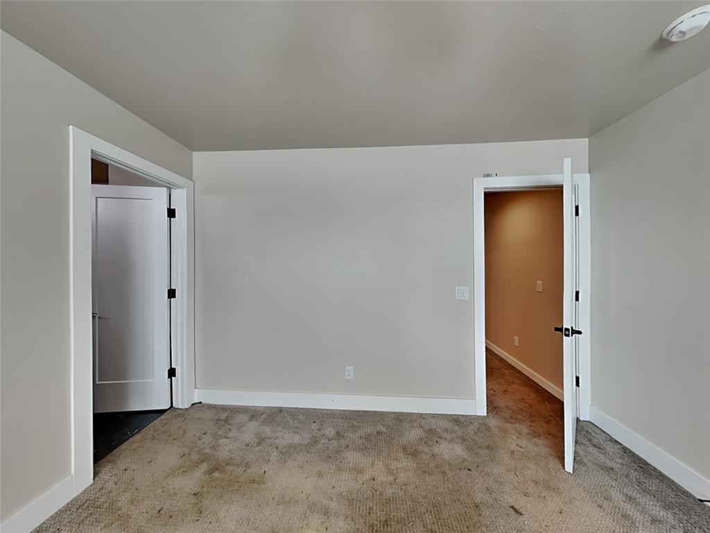 213 N Wright Street Property Photo 7
