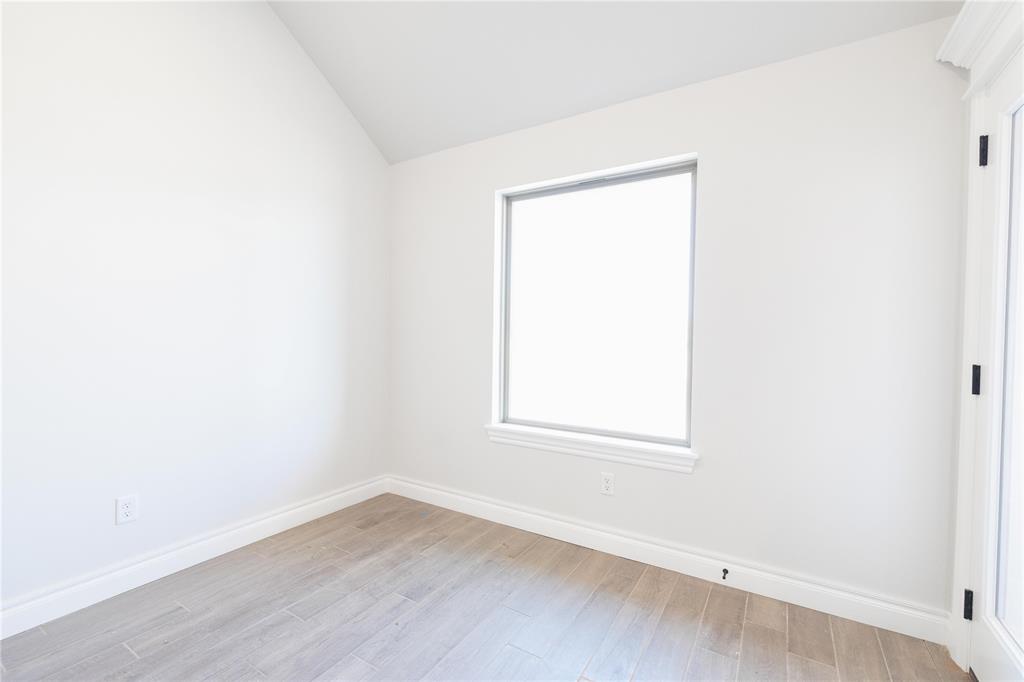 3001 Crossover Court Property Photo 6