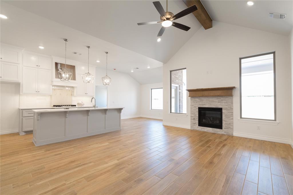 1813 Taines Turn Property Photo 1