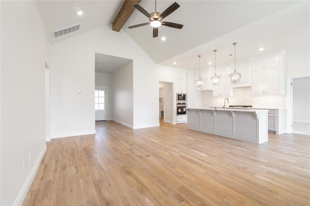 1813 Taines Turn Property Photo 4
