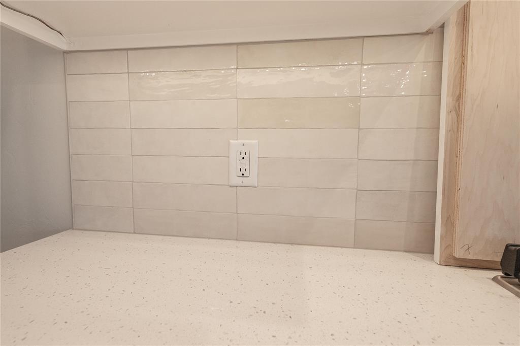1813 Taines Turn Property Photo 6