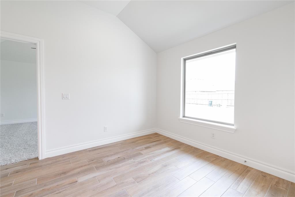 1813 Taines Turn Property Photo 7
