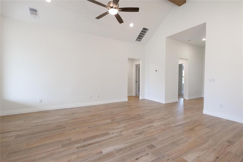 1813 Taines Turn Property Photo 8
