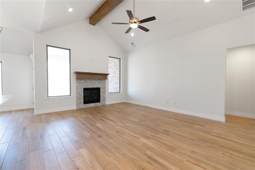 1813 Taines Turn Property Photo 9
