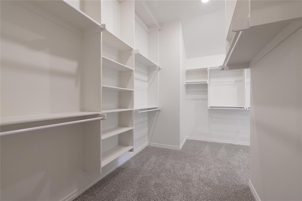1813 Taines Turn Property Photo 14