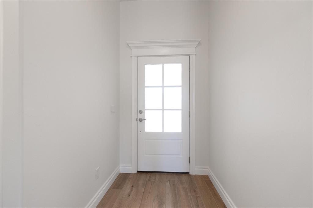 1813 Taines Turn Property Photo 22
