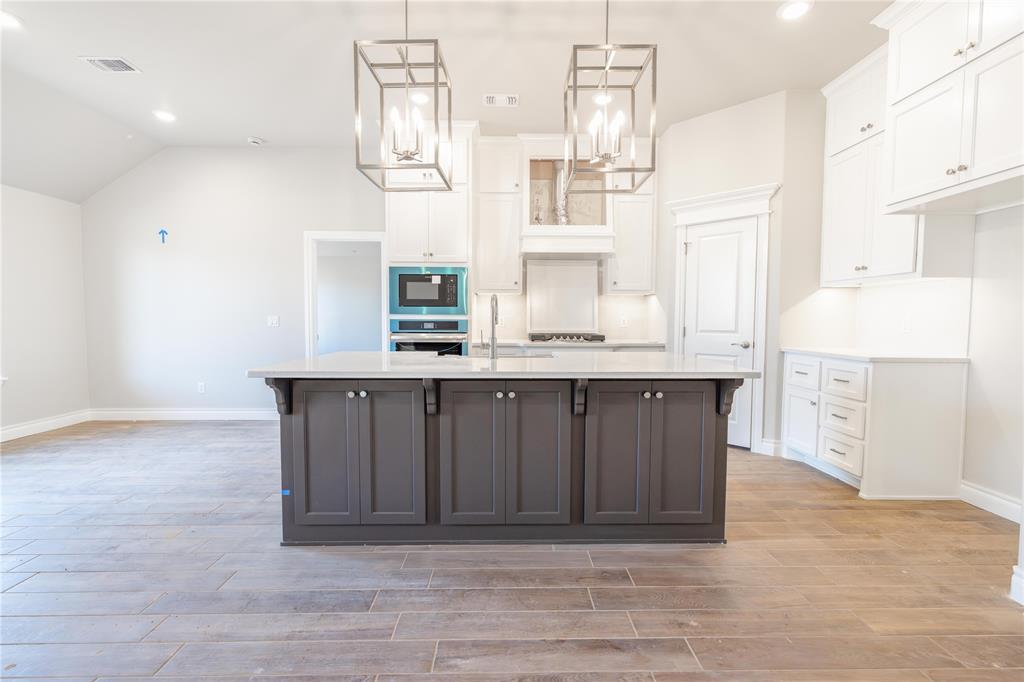1809 Taines Turn Property Photo 1