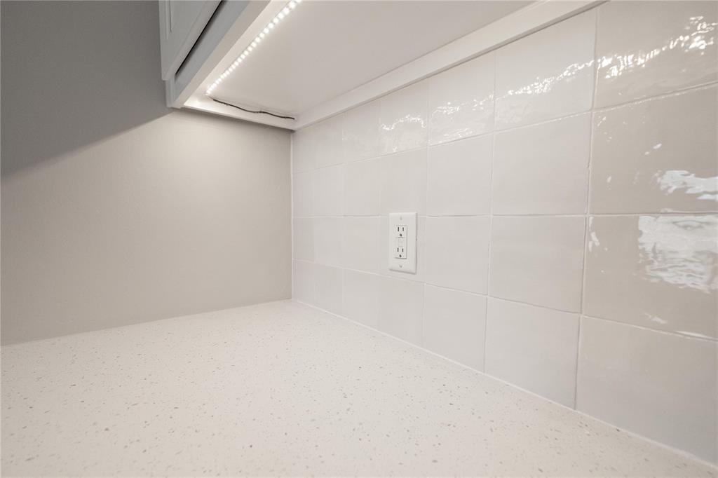1809 Taines Turn Property Photo 5