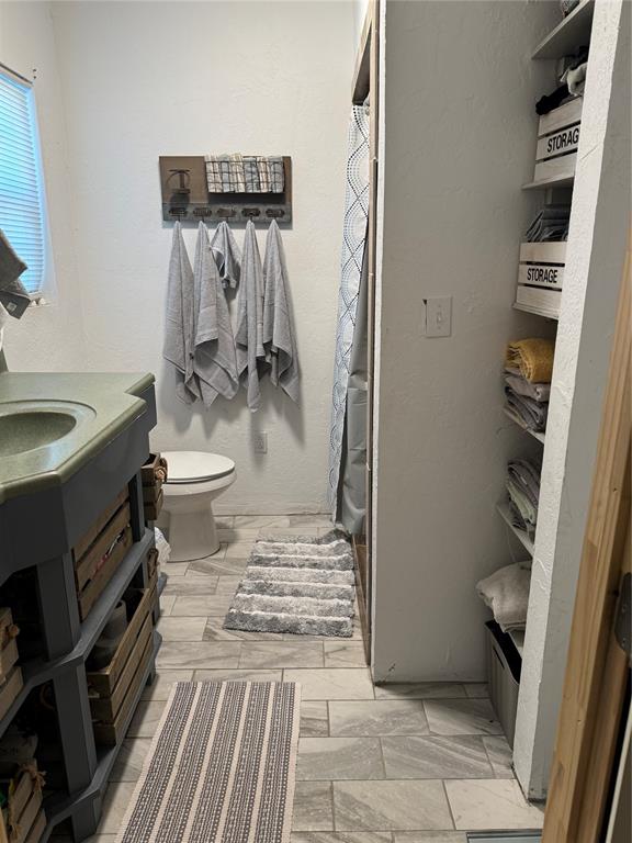 521 E Davis Avenue Property Photo 5