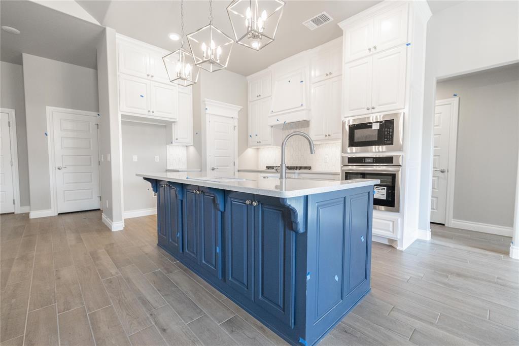 16025 Coneflower Drive Property Photo 1