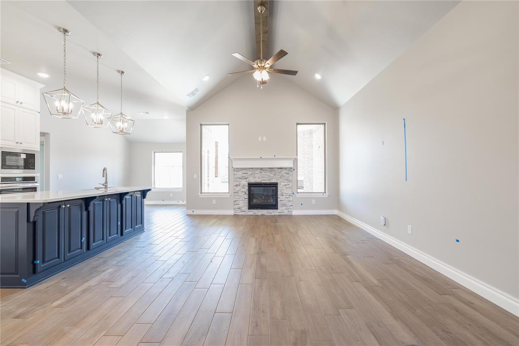 16025 Coneflower Drive Property Photo 6